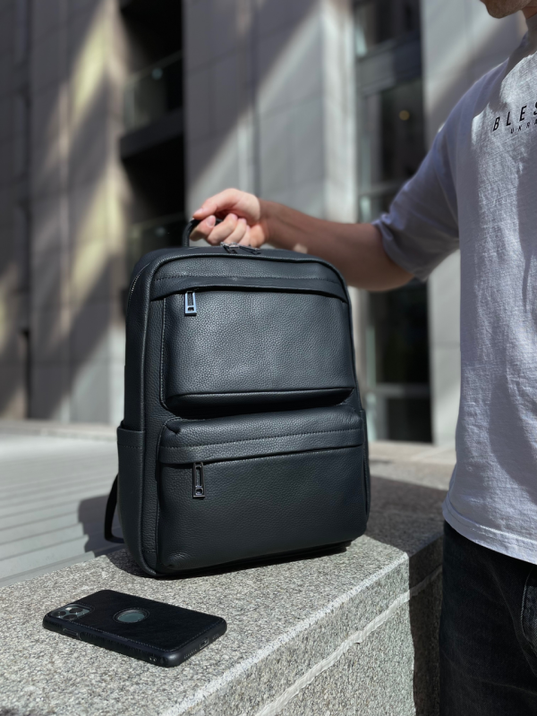 Чоловічий рюкзак для ноутбука та поїздок з натуральної шкіри 40х30х16, сумка наплічна Tiding Bag, чорна