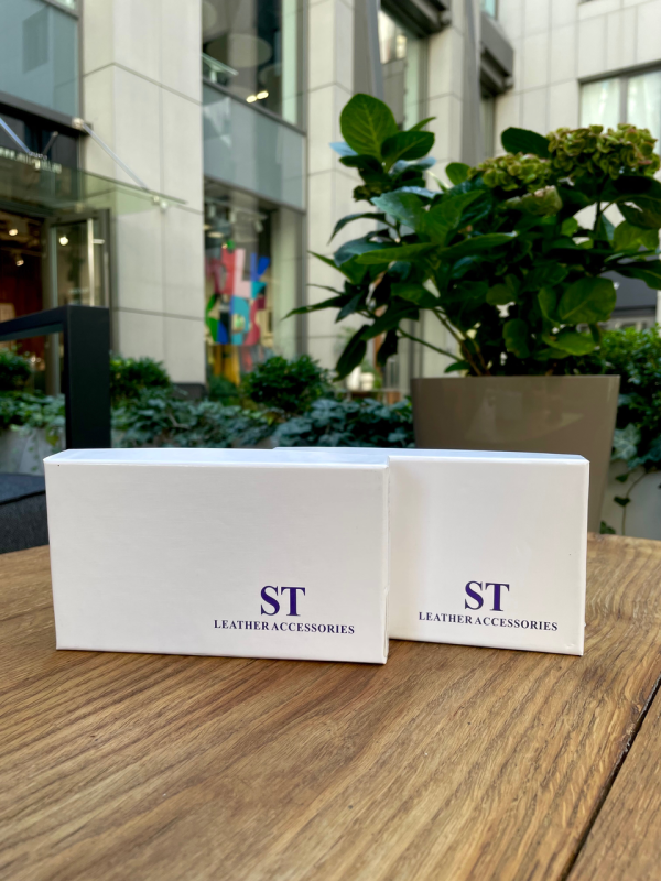 Чорна ключниця з натуральної шкіри із відділенням для грошей ST Leather B416