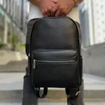 Шкіряний чоловічий рюкзак міський 30х41х12, сумка на плечі для ноутбука та документів Tiding Bag 20334 чорна