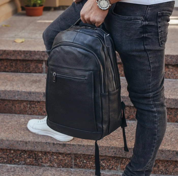 Шкіряна чоловіча сумка наплічна для ноутбука та поїздок 28х42х18, рюкзак для роботи Tiding Bag D3-9343, чорний