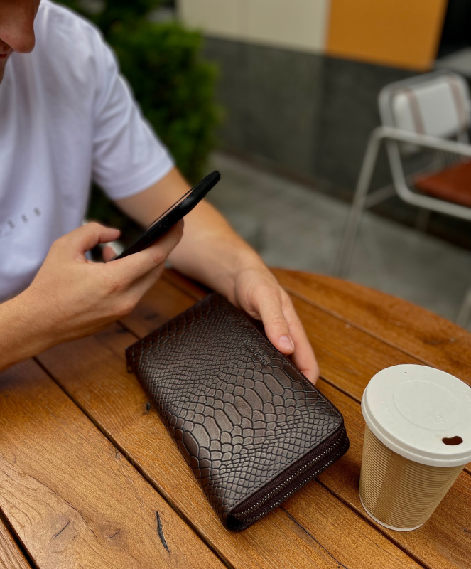 Коричневий гаманець-клатч на дві блискавки з блоком під картки із натуральної шкіри Marco Coverna MC086-5901С