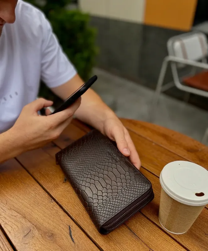 Коричневий гаманець-клатч на дві блискавки з блоком під картки із натуральної шкіри Marco Coverna MC086-5901С