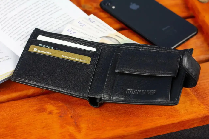 Шкіряне чоловіче портмоне на кнопці ST Leather ST-104-1 чорний