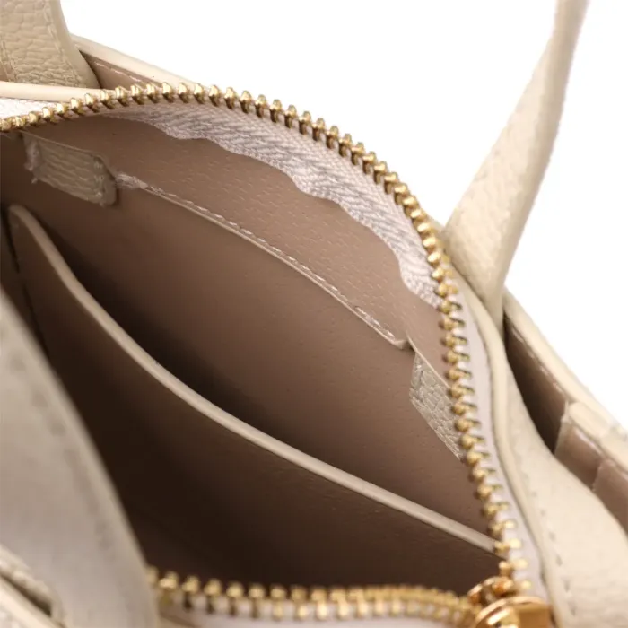 Сумка для жінок із натуральної шкіри з модним трапецієподібним кроєм Vintage 22917 Білий