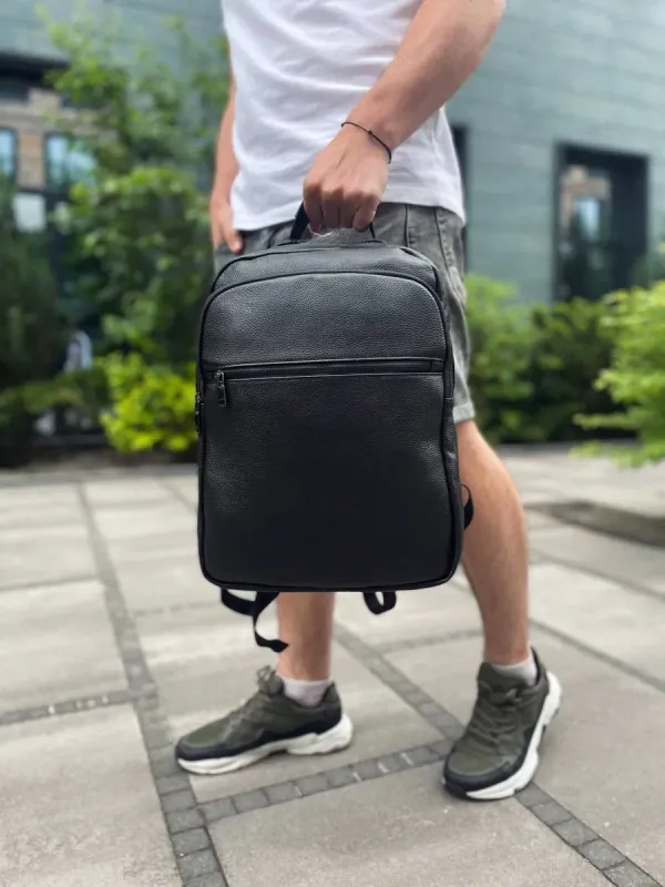 Рюкзак шкіряний для чоловіка 29х40х15, чорний колір
