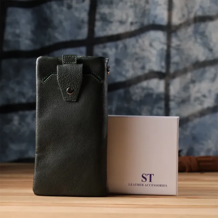 Стильний гаманець для жінок з відділенням під телефон ST Leather 23103 Зелений