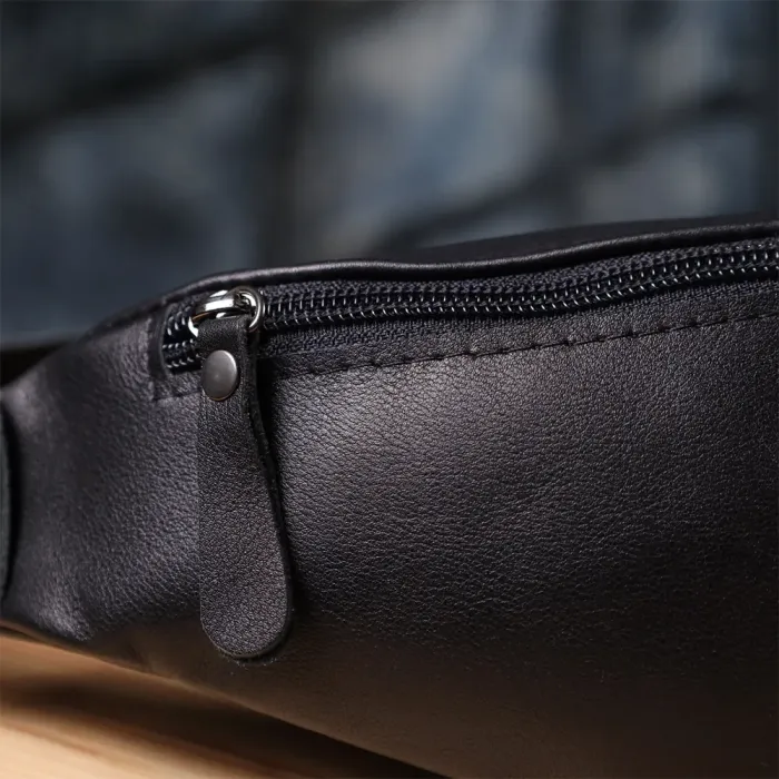 Сумка бананка для чоловіків з гладкої натуральної шкіри Shvigel 23134 Чорний