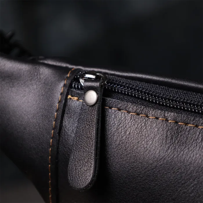 Чоловіча сумка-бананка з натуральної гладкої шкіри Shvigel 23125 Чорний