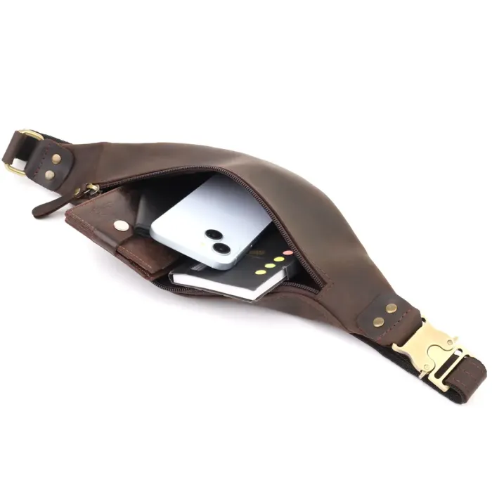 Стильна чоловіча бананка з натуральної вінтажної шкіри Shvigel 23130 Коричневий