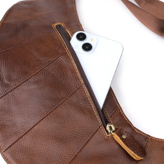 Чоловіча сумка цікавої форми через плече Vintage 22959 Коричневий