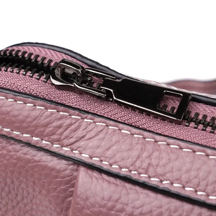 Цікава жіноча шкіряна сумка з ефектним драпіруванням Vintage 22898 Пурпурний