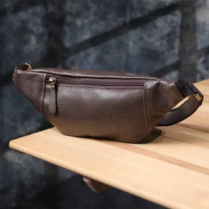 Сумка-бананка для чоловіків з натуральної зернистої шкіри Shvigel 23128 Коричневий