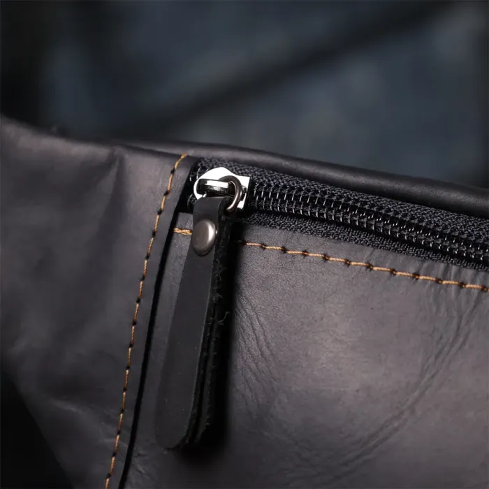 Стильна сумка-бананка для чоловіків із натуральної вінтажної шкіри Shvigel 23120 Чорний