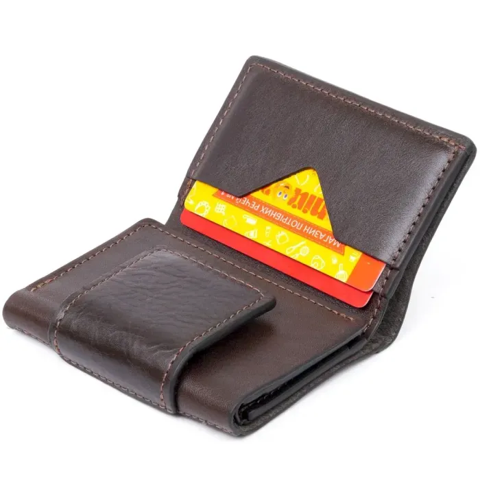 Портмоне вертикальное с хлястиком на магните на одно отделение GRANDE PELLE 11305 Коричневое