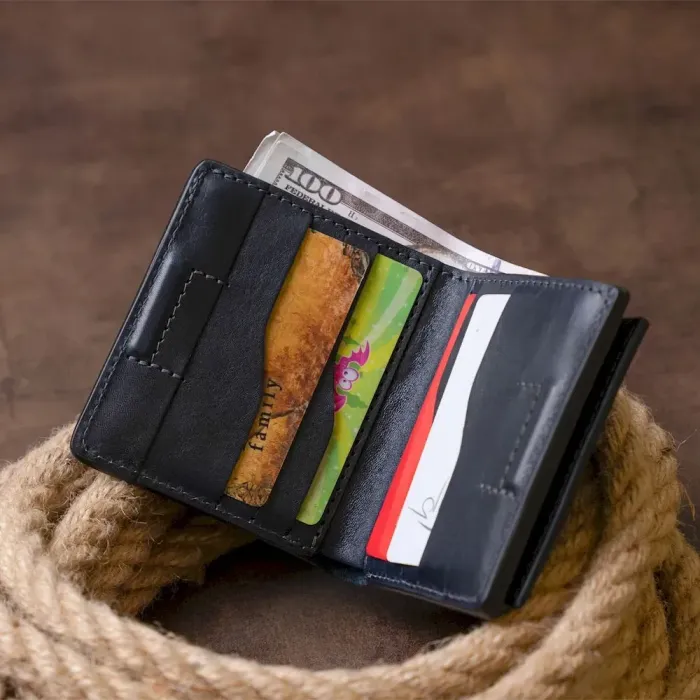 Вертикальное глянцевое портмоне с накладной монетницей GRANDE PELLE 11332 Синее