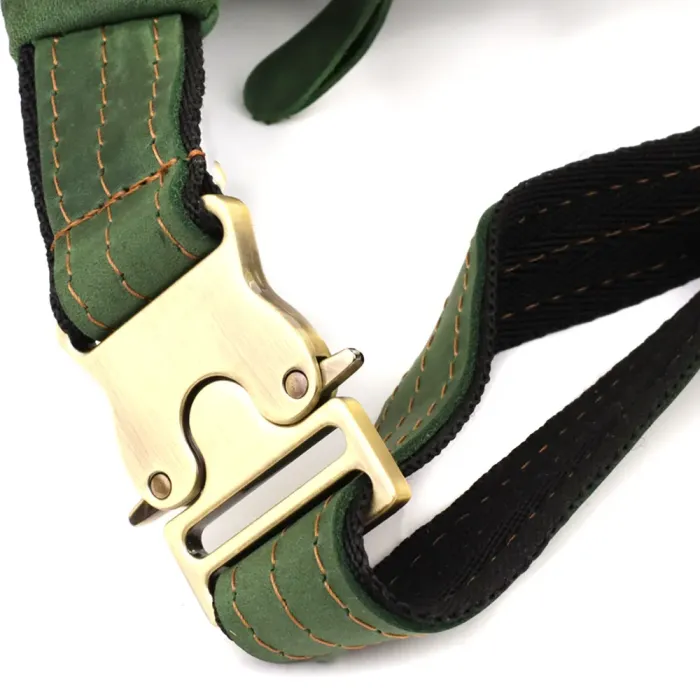 Модна сумка-бананка для чоловіків з натуральної vintage шкіри Shvigel 23124 Зелений