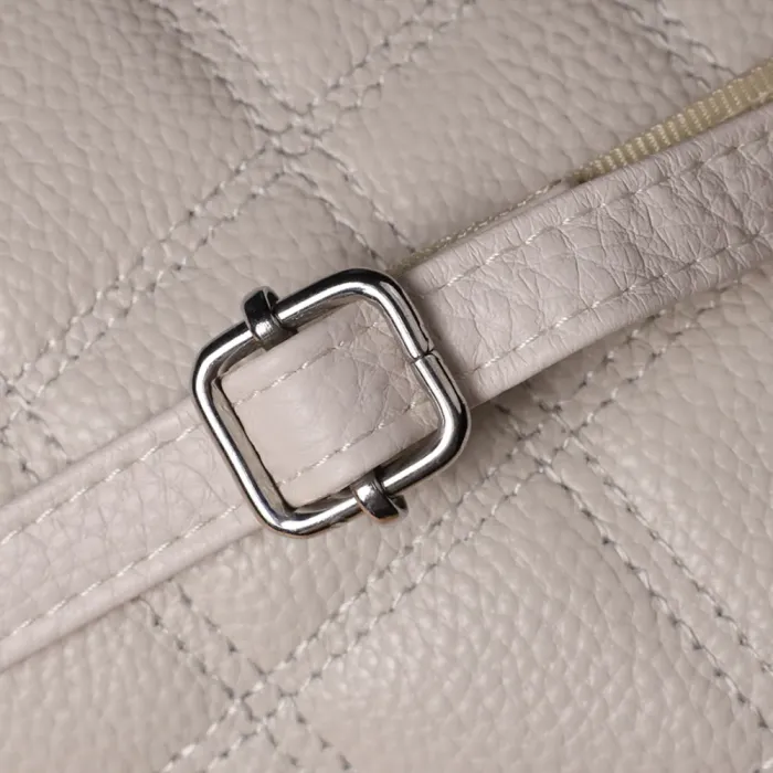 Модна жіноча сумка прошита ромбами з натуральної шкіри Vintage 22931 Білий