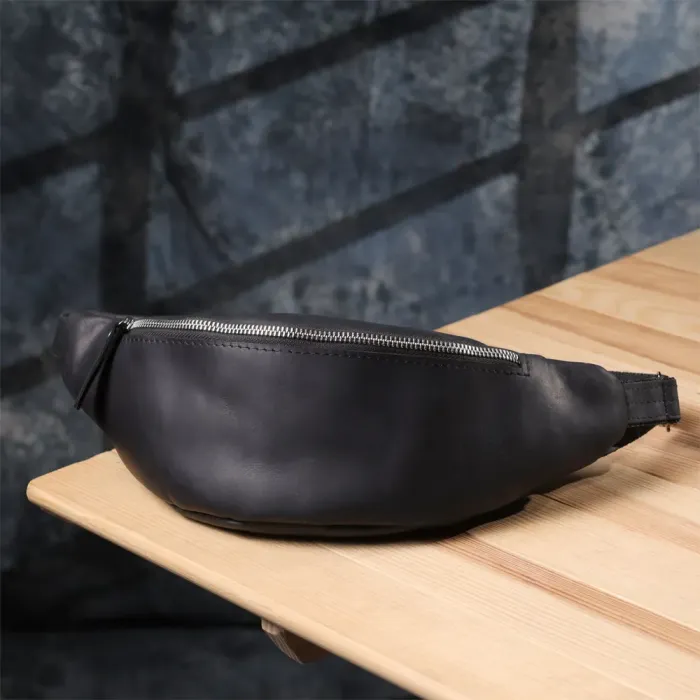 Надійна сумка бананка для чоловіків із вінтажної натуральної шкіри Shvigel 23138 Чорний