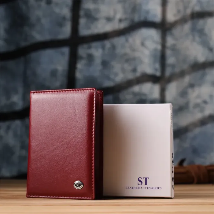 Красива обкладинка на паспорт універсального формату з натуральної шкіри ST Leather 23079 Чорний