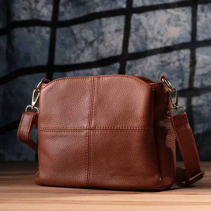 Чудова сумка жіноча з твердим дном з натуральної шкіри Vintage 15108 Рудий