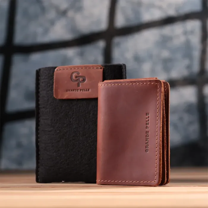 Стильна обкладинка на автодокументи у вінтажній шкірі GRANDE PELLE 22874 Світло-коричнева