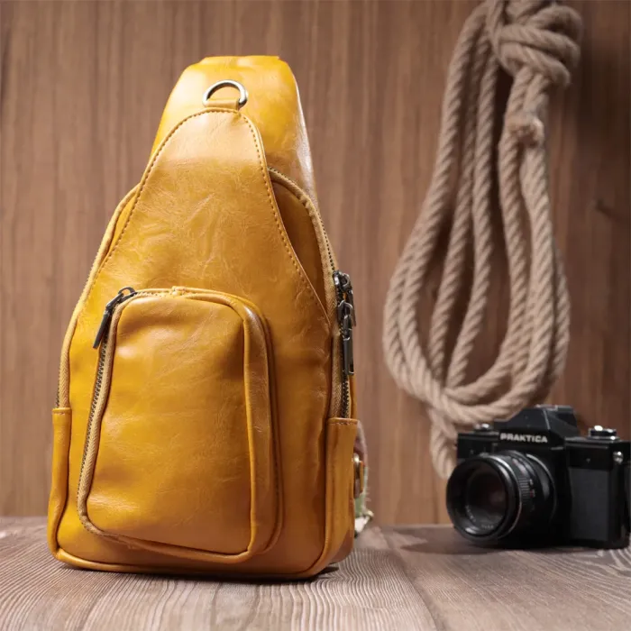 Яскрава жіноча сумка з екошкіри з акцентом на текстильну лямку Vintage 22775 Жовтий