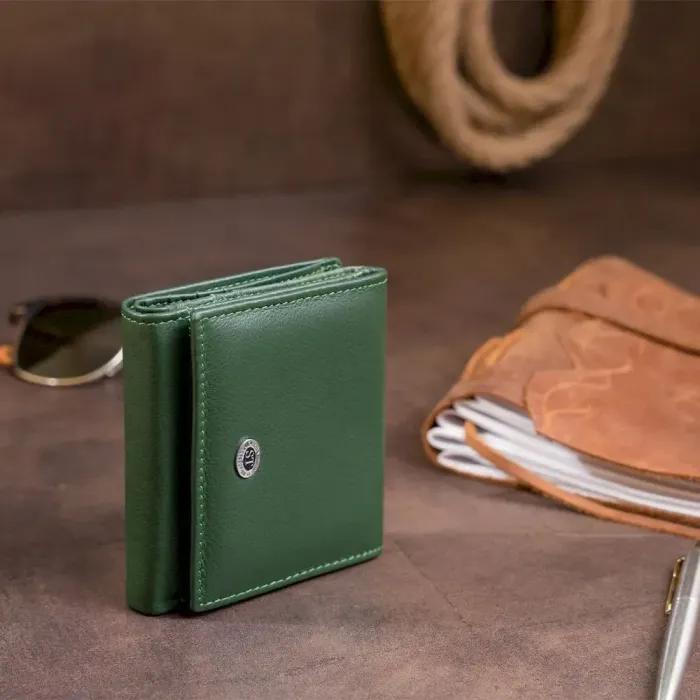 Компактный кошелек женский ST Leather 19262 Зеленый
