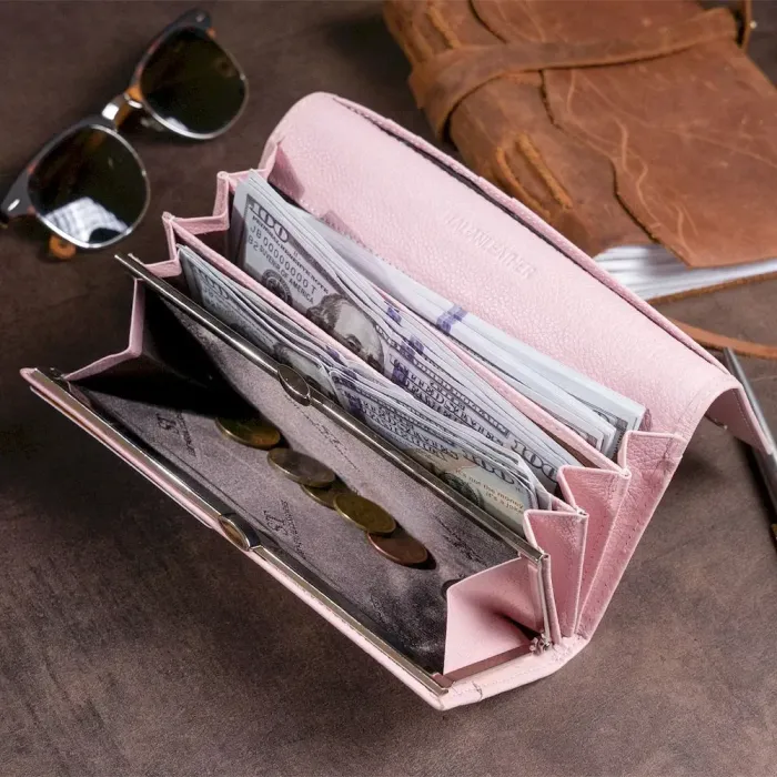 Гаманець шкіряний з механічною монетницею жіночий ST Leather 19277 Рожевий