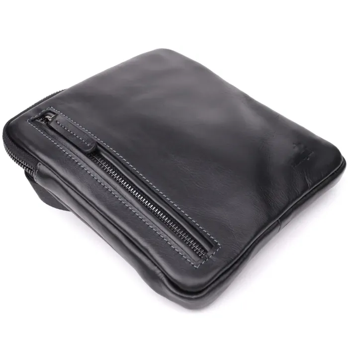 Стильна та практична чоловіча сумка на плече з натуральної гладкої шкіри Shvigel 23153 Чорний