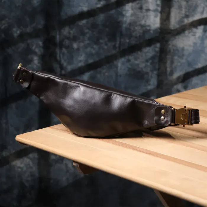 Бананка для чоловіків з гладкої натуральної шкіри Shvigel 23135 Коричневий