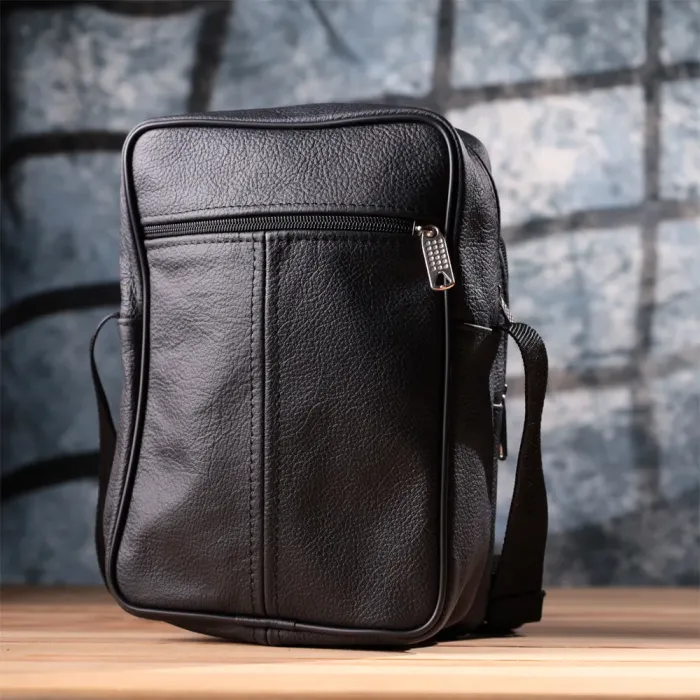 Містка чоловіча вертикальна сумка з натуральної шкіри Vintage 15111 Чорний