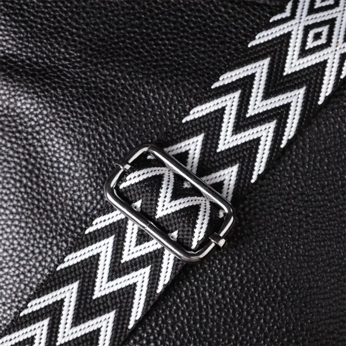 Зручна жіноча сумка на плече з якісної натуральної шкіри Vintage 22914 Чорний