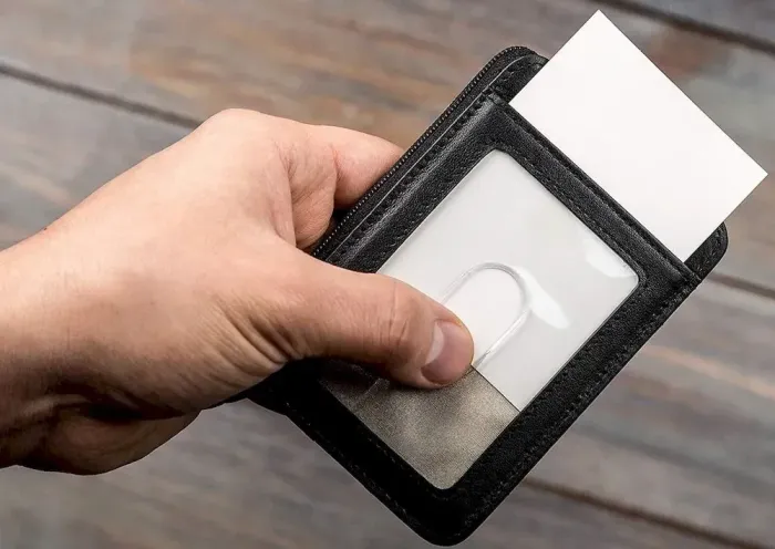 Тонкий компактний гаманець Shvigel 11126 із натуральної шкіри Чорний