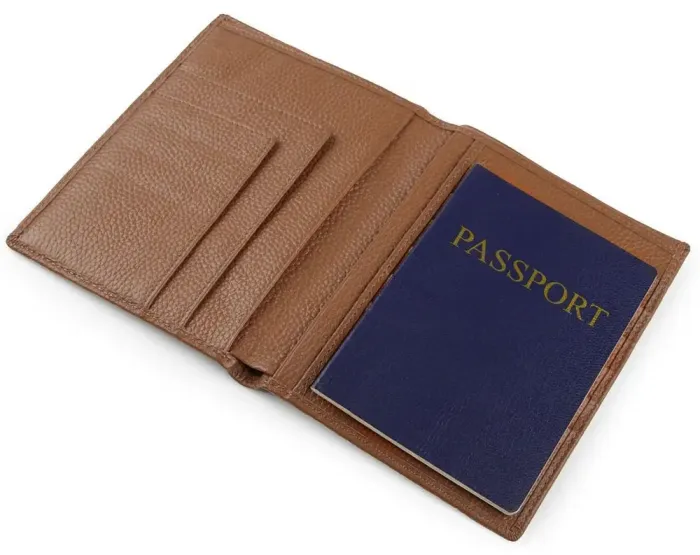 Кошелек SHVIGEL 13833 кожаный с отделениями для паспортов Рыжий