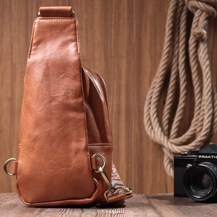 Цікава сумка через плече в модному кольорі з екошкіри Vintage 22793 Рудий