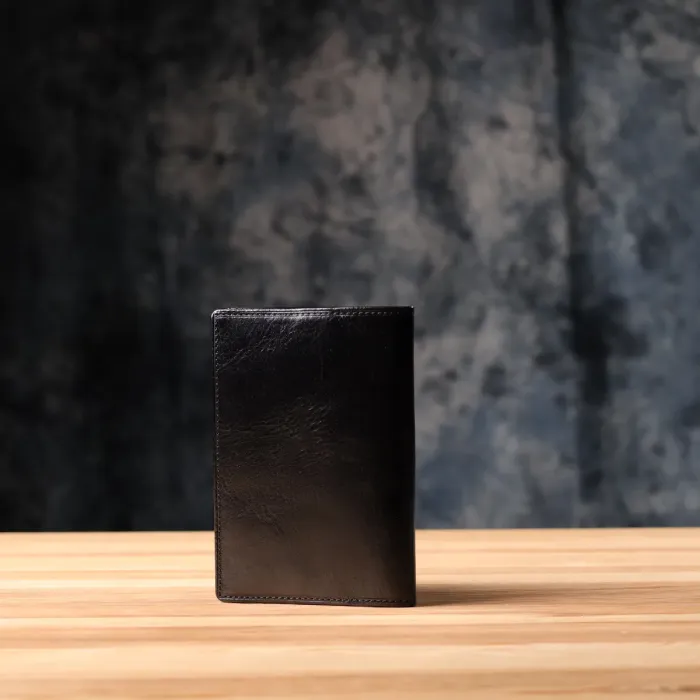 Красива обкладинка на паспорт із глянсової натуральної шкіри Tony Perotti 20891_1 (1597 nero) Чорний