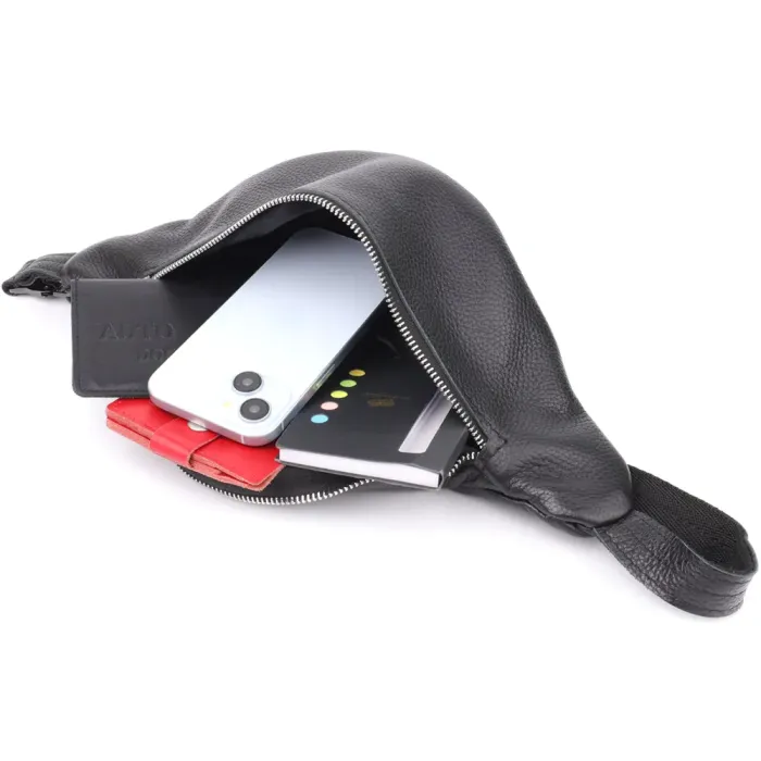 Відмінна сумка бананка із зернистої натуральної шкіри Shvigel 23145 Чорний