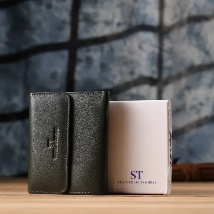 Стильний гаманець середнього розміру із натуральної шкіри ST Leather 23075 Зелений