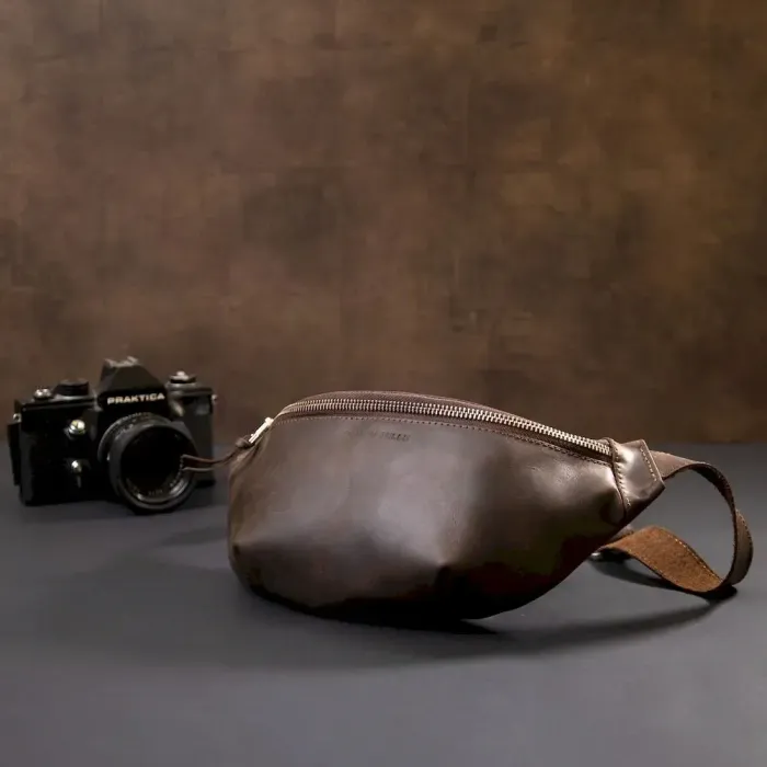 Бананка у вінтажній шкірі GRANDE PELLE 11154 Коричнева