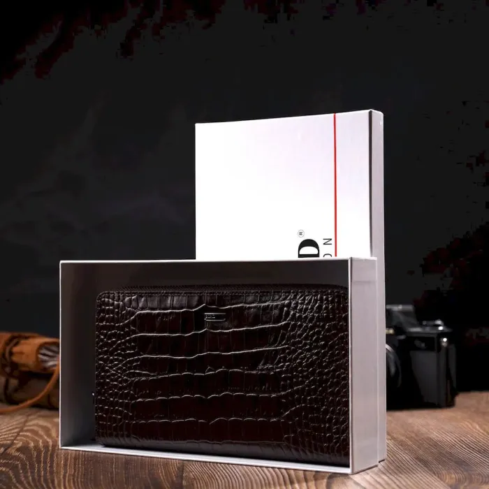 Великий чоловічий клатч з одним відділенням з натуральної шкіри з тисненням під крокодила BOND 22028