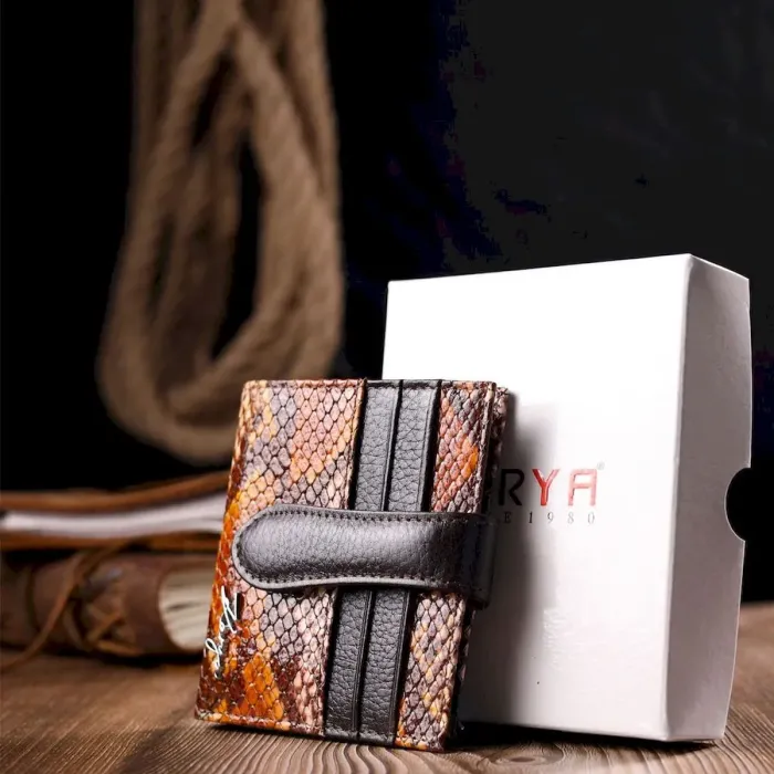 Чудесный женский бумажник из натуральной фактурной кожи KARYA 20947 Коричневый