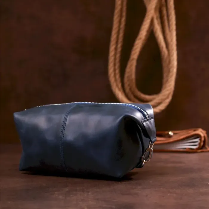 Добротна шкіряна косметичка Shvigel 16401 Синій