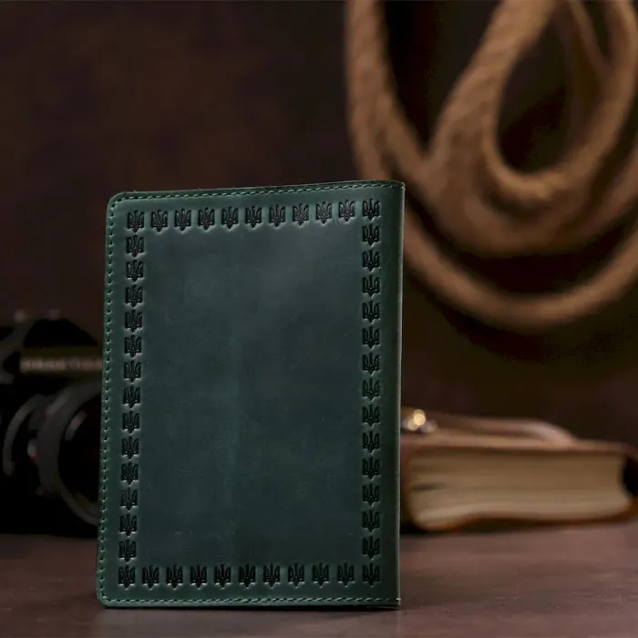 Добротна обкладинка для паспорта з натуральної шкіри SHVIGEL 16134