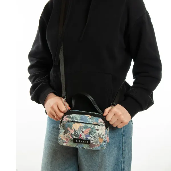 Жіночий гаманець Classic шкіряний Dr.Bond W1-V-2 red