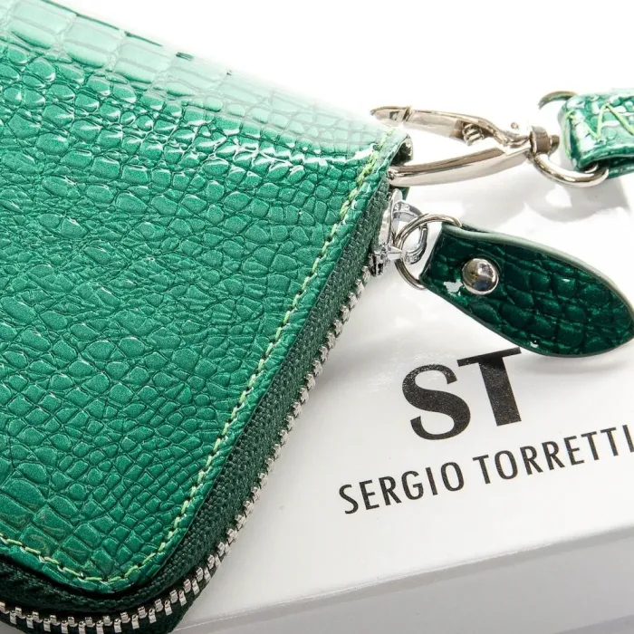 Жіночий гаманець LR шкіряний-лак Sergio Torretti W38 dark-green