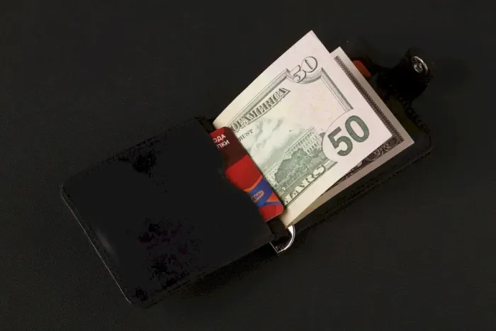 Зажим для купюр SHVIGEL 13787 из винтажной кожи Черный