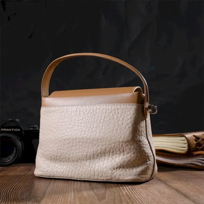 Фактурная сумка кросс-боди из натуральной кожи 22131 Vintage Молочная
