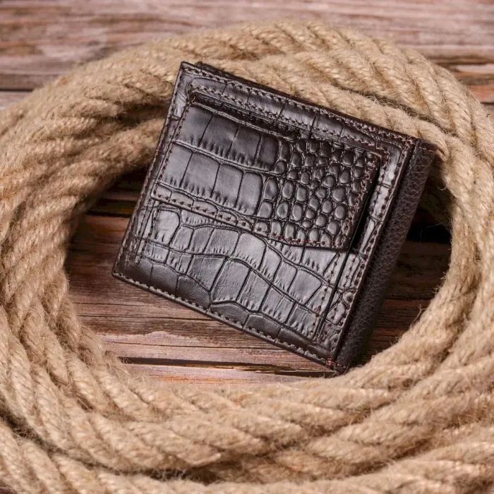 Фактурний чоловічий затиск із монетницею з натуральної шкіри з тисненням під крокодила KARYA 21405 Коричневий