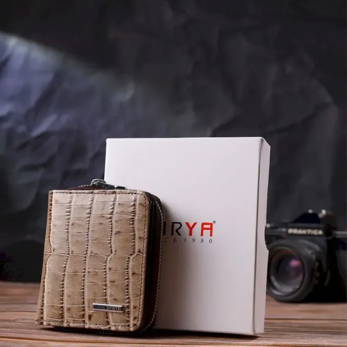 Фактурний жіночий гаманець із монетницею з натуральної шкіри з тисненням під крокодила KARYA 21413 Бежевий