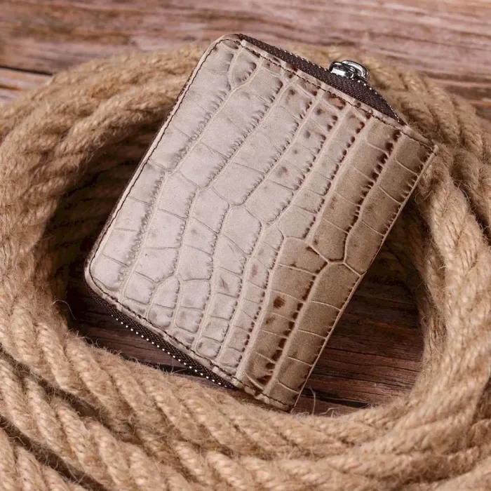 Фактурний жіночий гаманець із монетницею з натуральної шкіри з тисненням під крокодила KARYA 21413 Бежевий